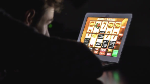 alexistoto togel mobile app interface showing sportsbook, live casino, and slots categories